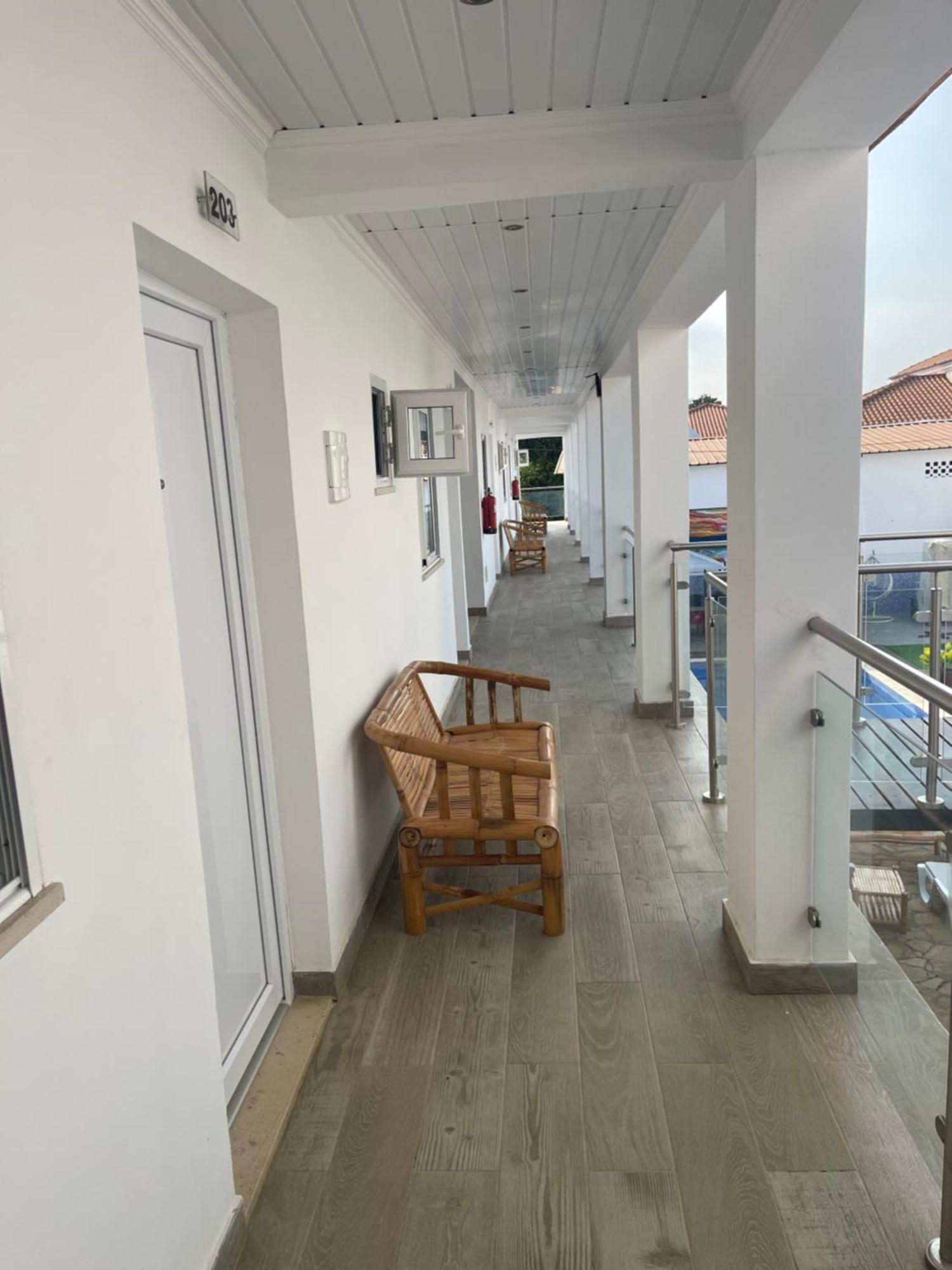 סאו טומה Hotel Kenito מראה חיצוני תמונה