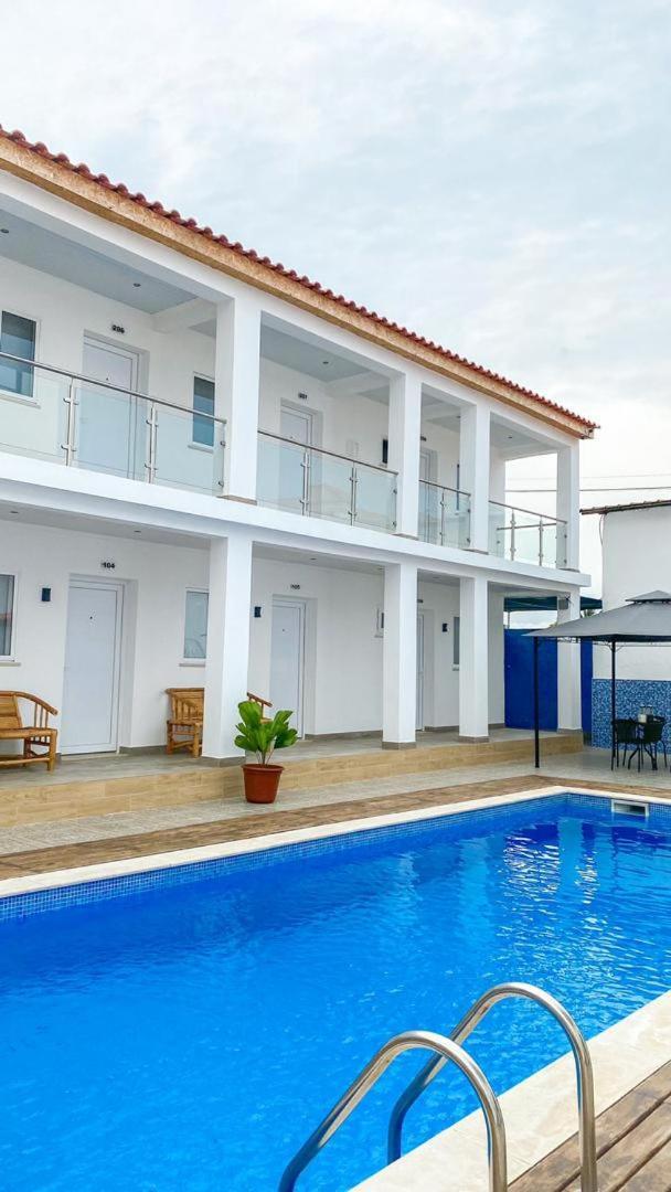 סאו טומה Hotel Kenito מראה חיצוני תמונה