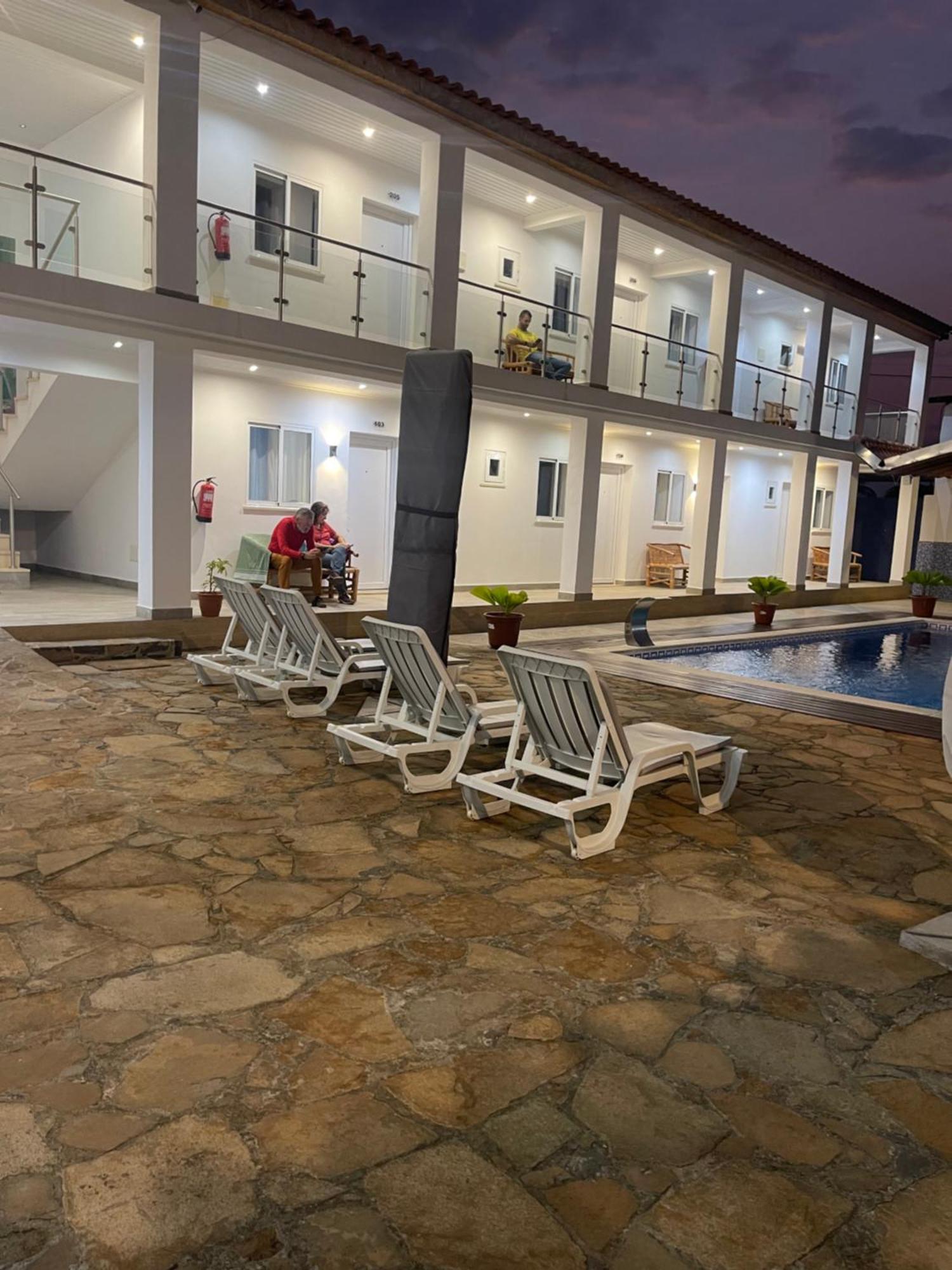 סאו טומה Hotel Kenito מראה חיצוני תמונה