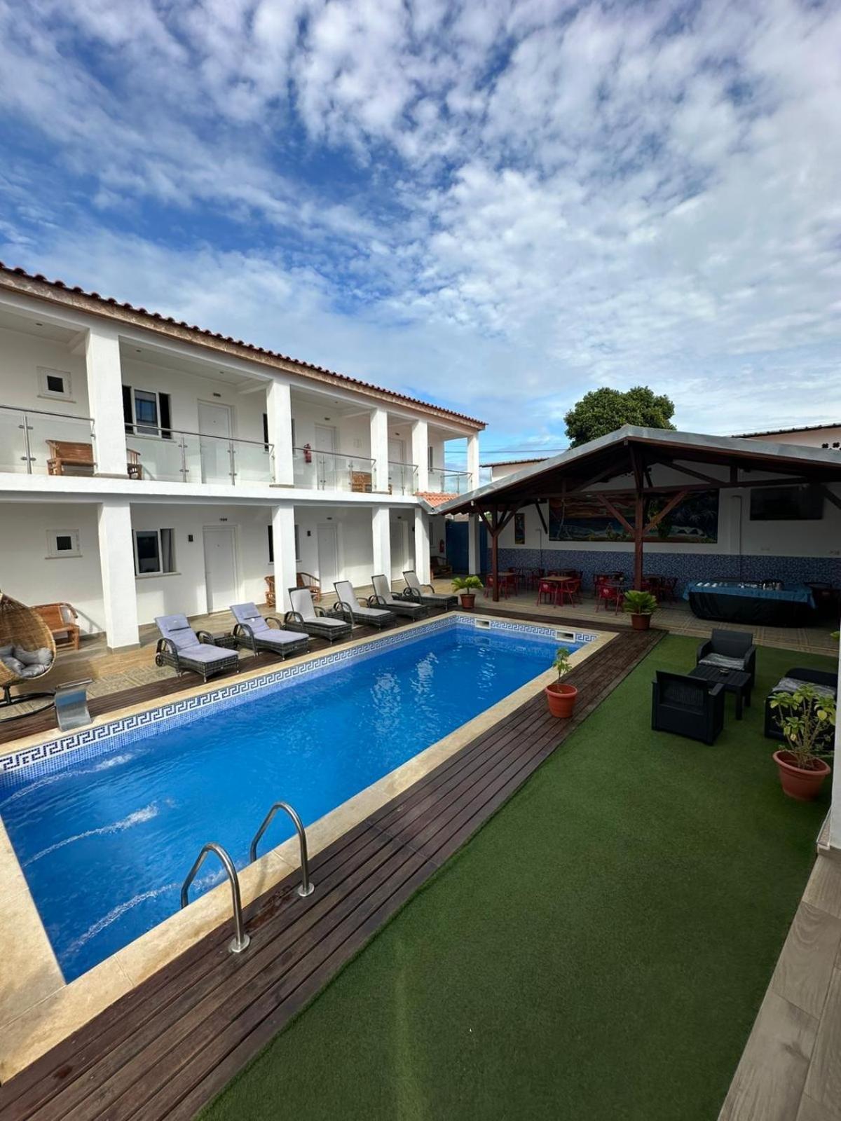 סאו טומה Hotel Kenito מראה חיצוני תמונה